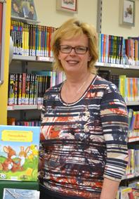 Bibliotheksmitarbeiterin: Eva Reedl